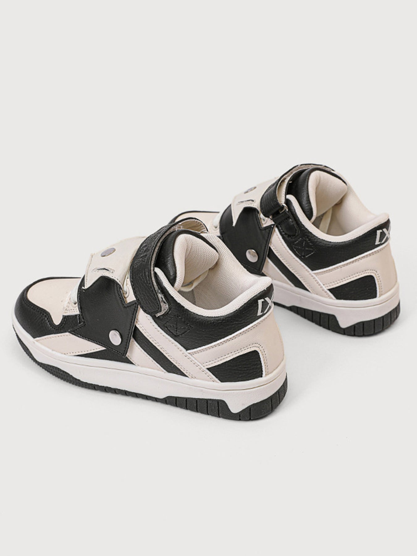 GOAT URBAN SNEAKERS 1166